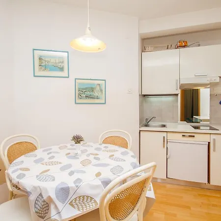 Apartment Bojana *