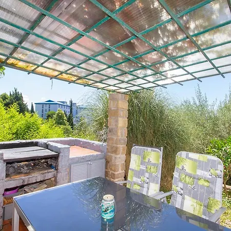 Apartment Bojana *